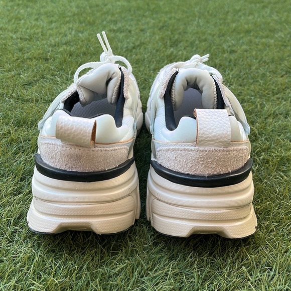 Nike V2K Run - Picture 3 of 5